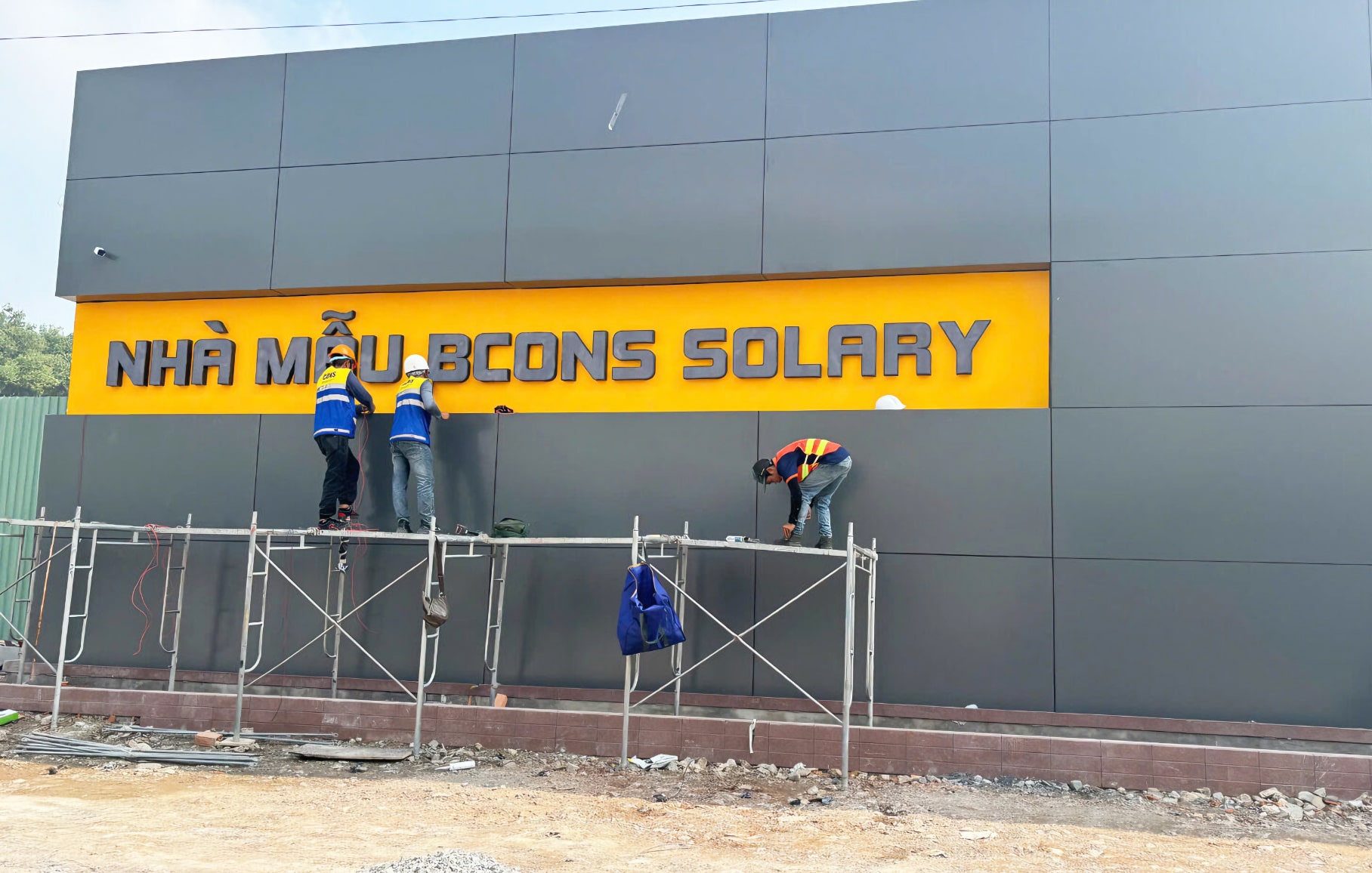 Nhà mẫu Bcons Solary